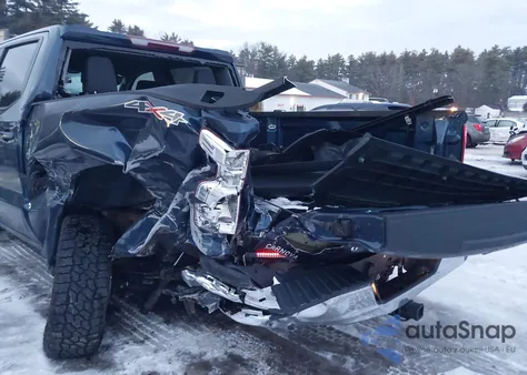 2022 Chevrolet Silverado 1500 4Wd Short Bed Lt With 2Fl z USA, uszkodzony, nr VIN 3GCPDKEK5NG562388